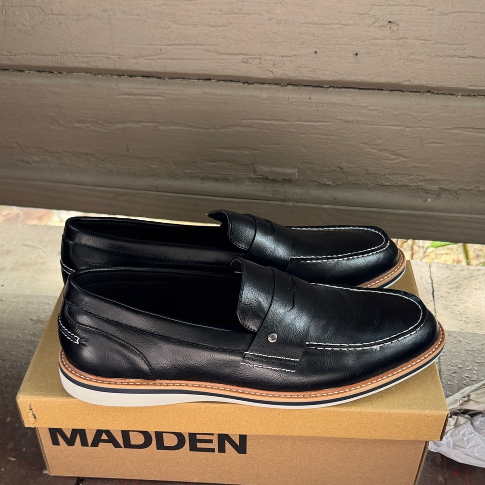 Steve Madden Black Leather Loafers with White Sole
